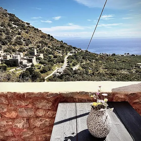 Soloterra Tower Πανσιόν Κοκκάλα
