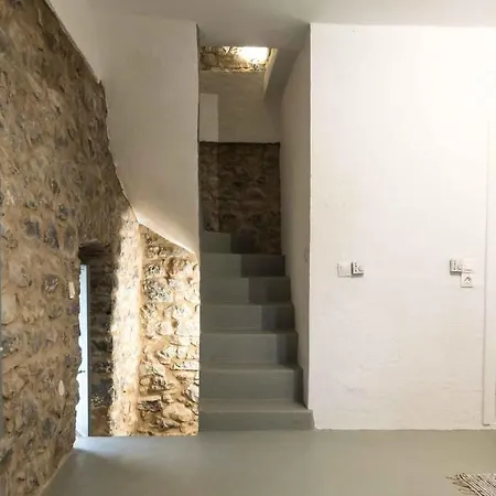 Πανσιόν Soloterra Tower Κοκκάλα