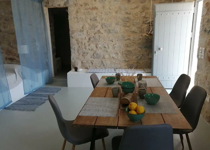Soloterra Tower بيت ضيافة Kokkala
